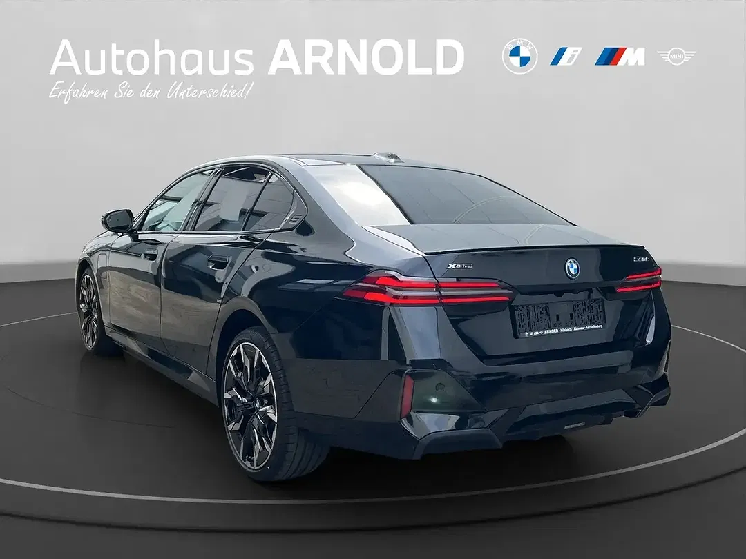 BMW 550 - Thumbnail 6