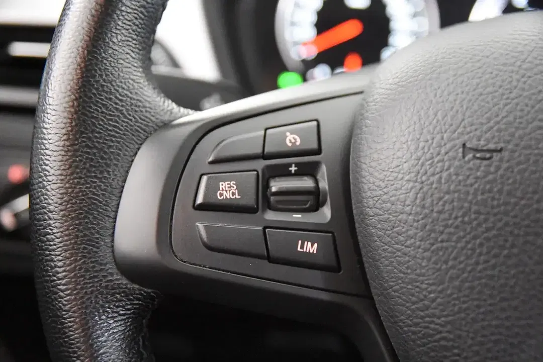 BMW X1 - Thumbnail 14