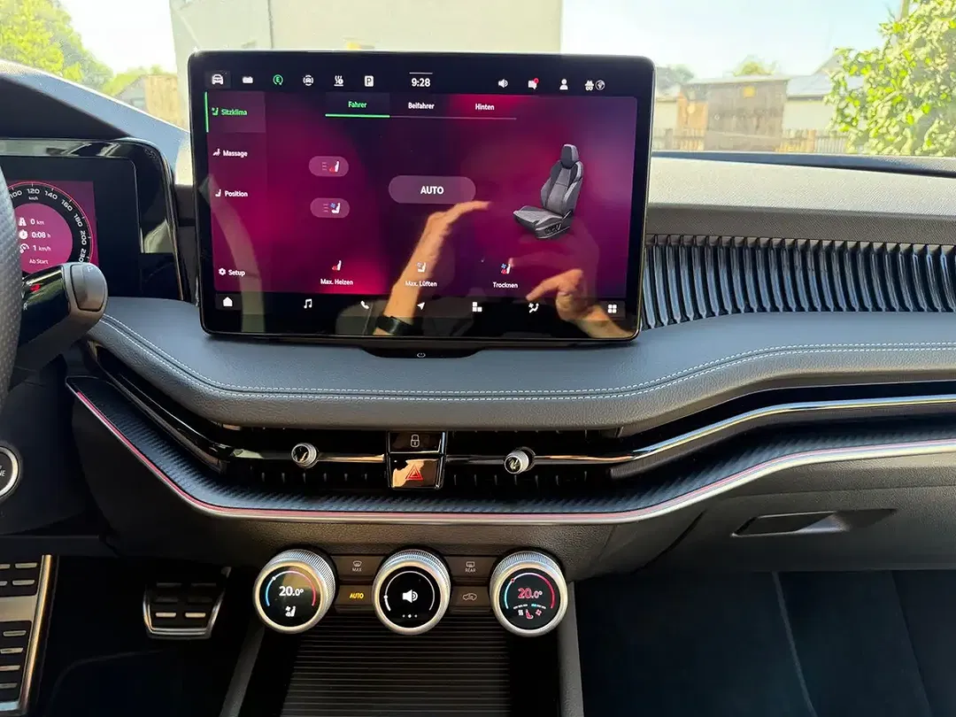 Skoda Superb - Thumbnail 21