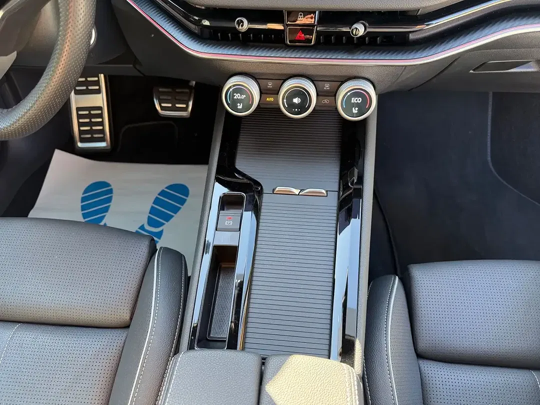Skoda Superb - Thumbnail 27