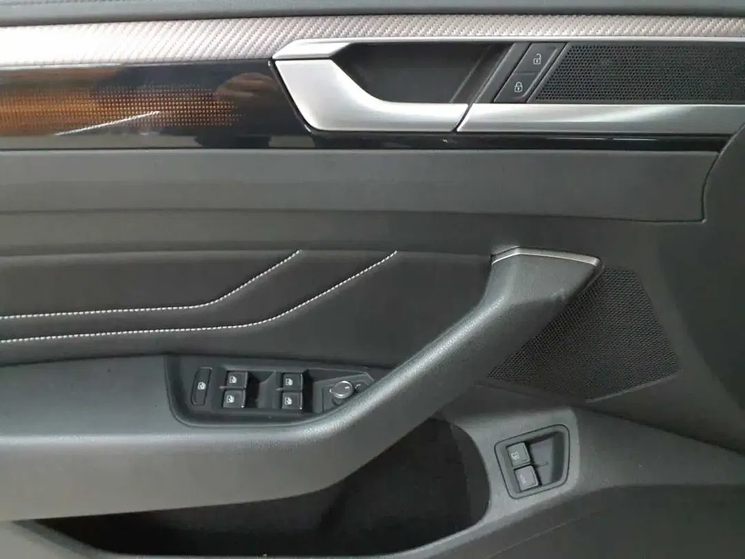 Volkswagen Arteon - Thumbnail 4