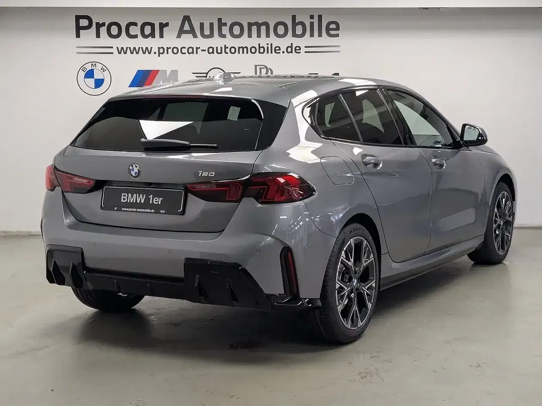 BMW 120 - Thumbnail 4