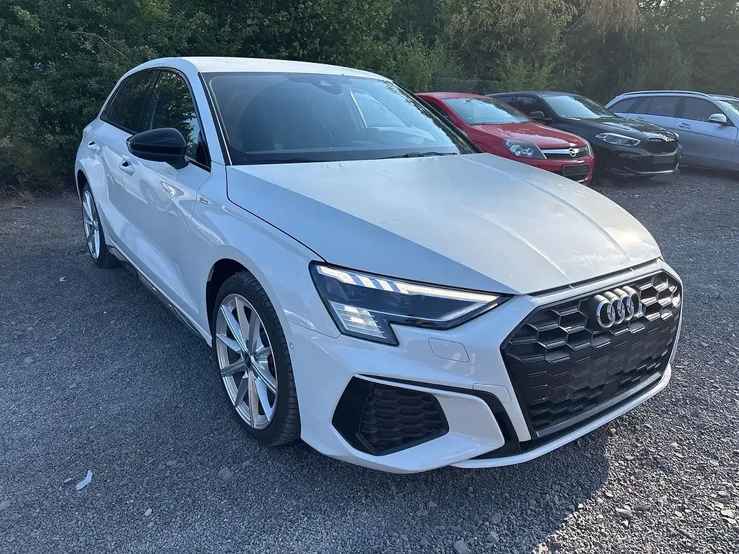 Audi A3 - Thumbnail 2