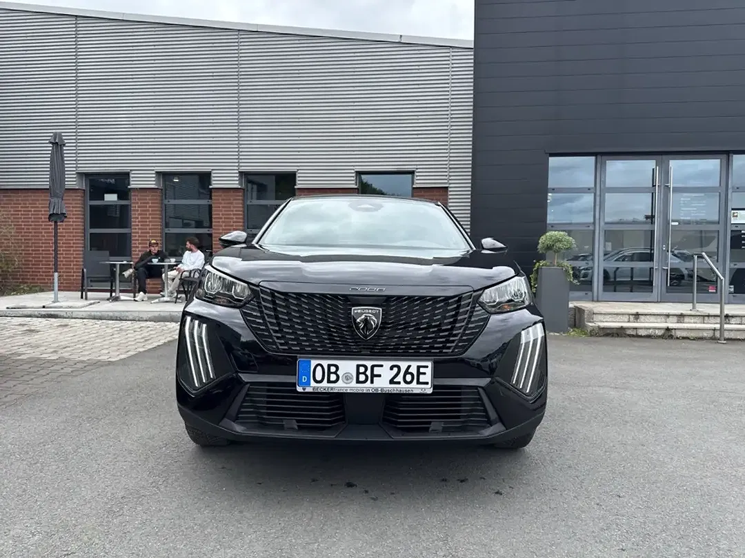 Peugeot 2008 - Thumbnail 2