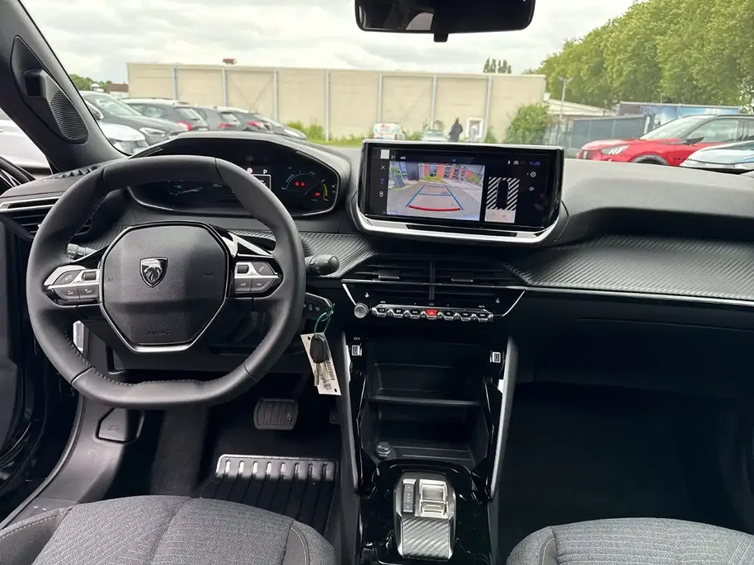 Peugeot 2008 - Thumbnail 8