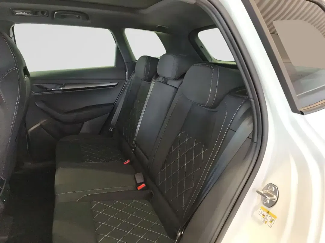 Skoda Karoq - Thumbnail 13