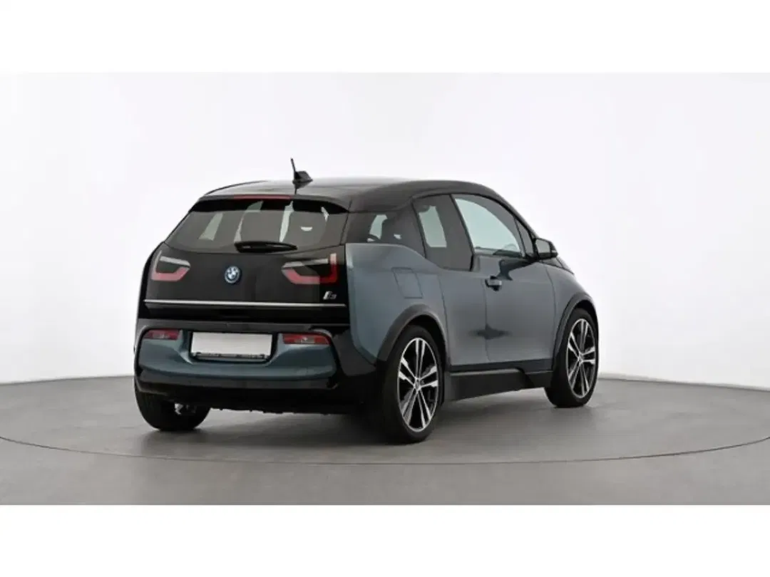 BMW i3 - Thumbnail 10