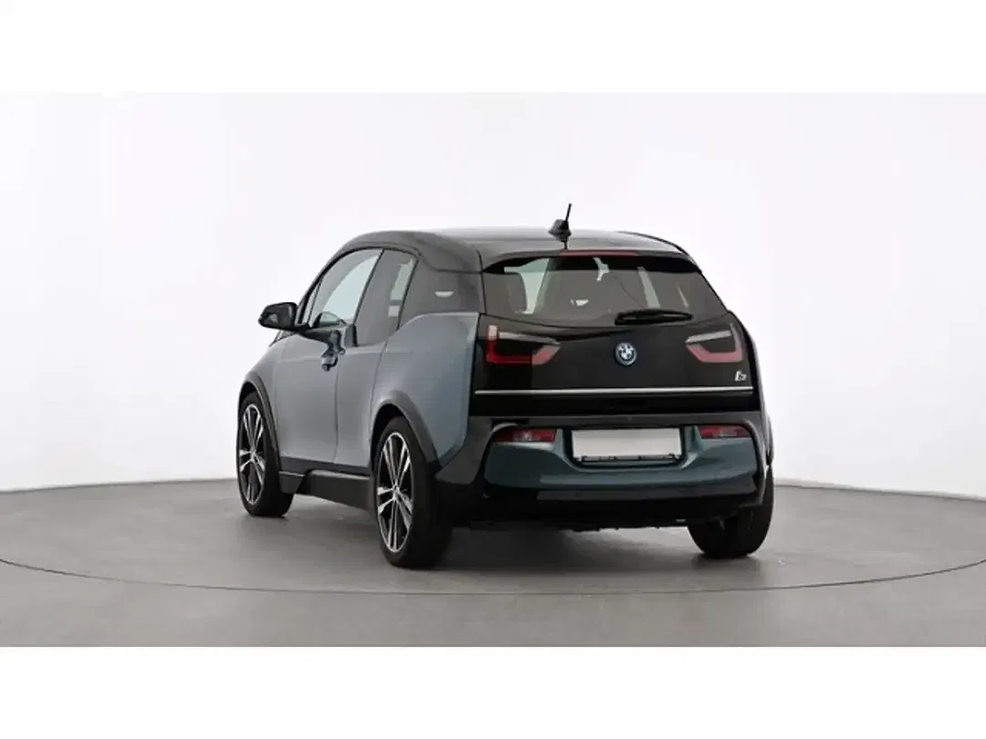 BMW i3 - Thumbnail 12