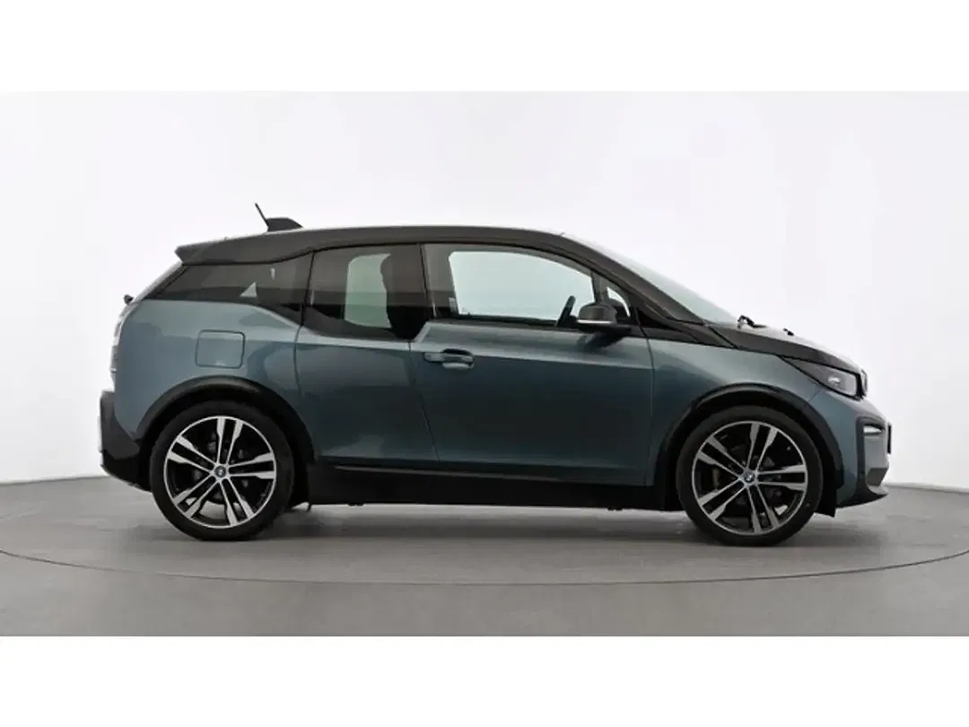 BMW i3 - Thumbnail 6