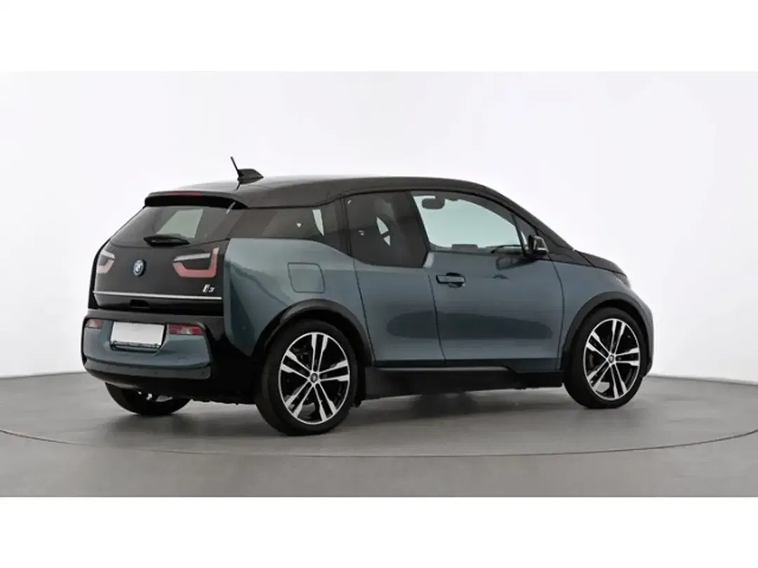 BMW i3 - Thumbnail 8