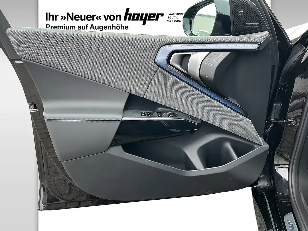 BMW X3 - Thumbnail 11