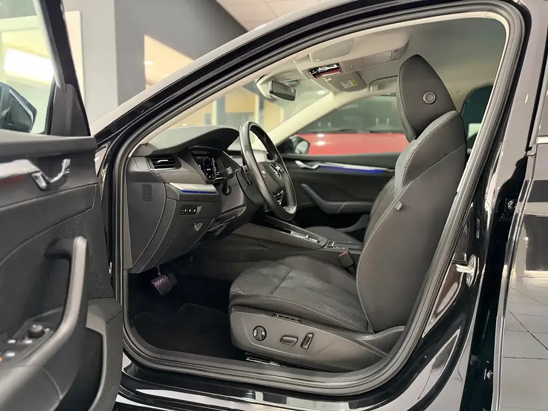 Skoda Octavia - Thumbnail 6
