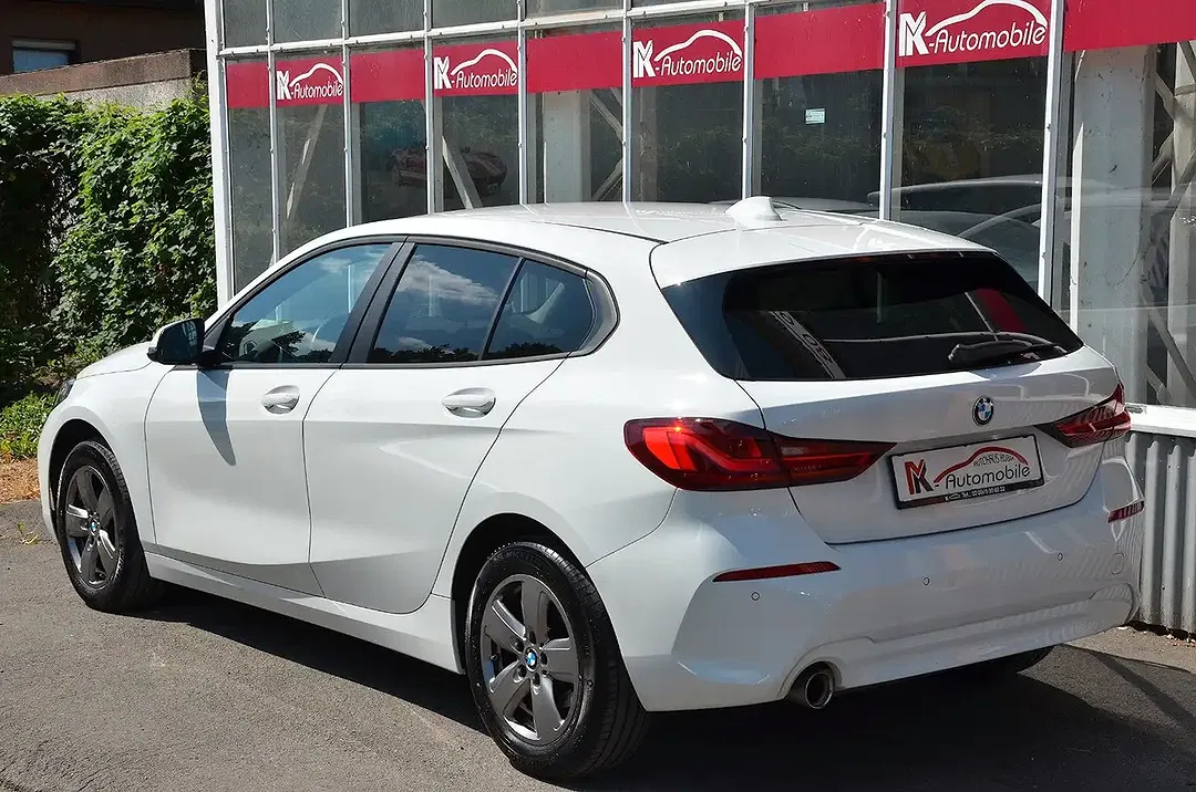 BMW 118 - Thumbnail 9