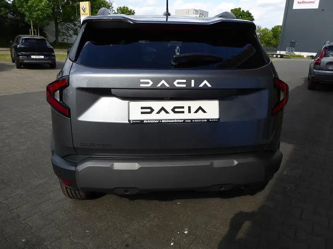 Dacia Duster - Thumbnail 3