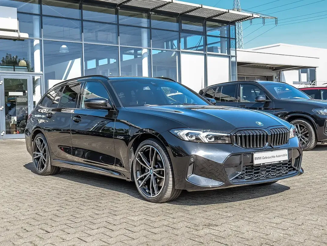 BMW 330 - Thumbnail 6