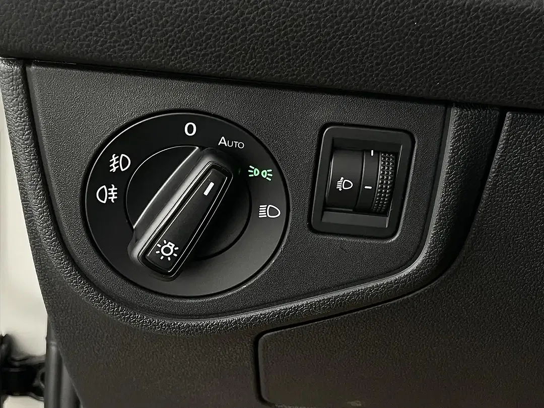 Volkswagen Polo - Thumbnail 22