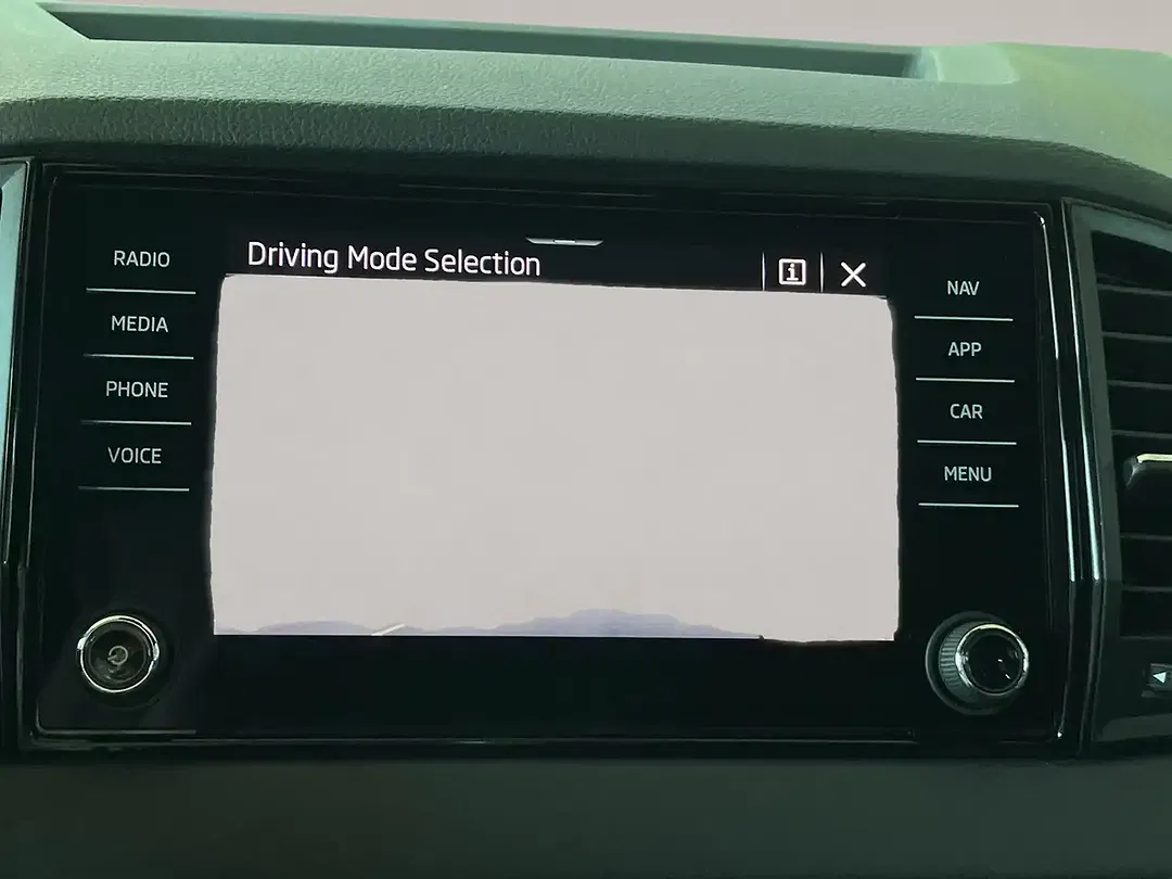 Skoda Karoq - Thumbnail 15