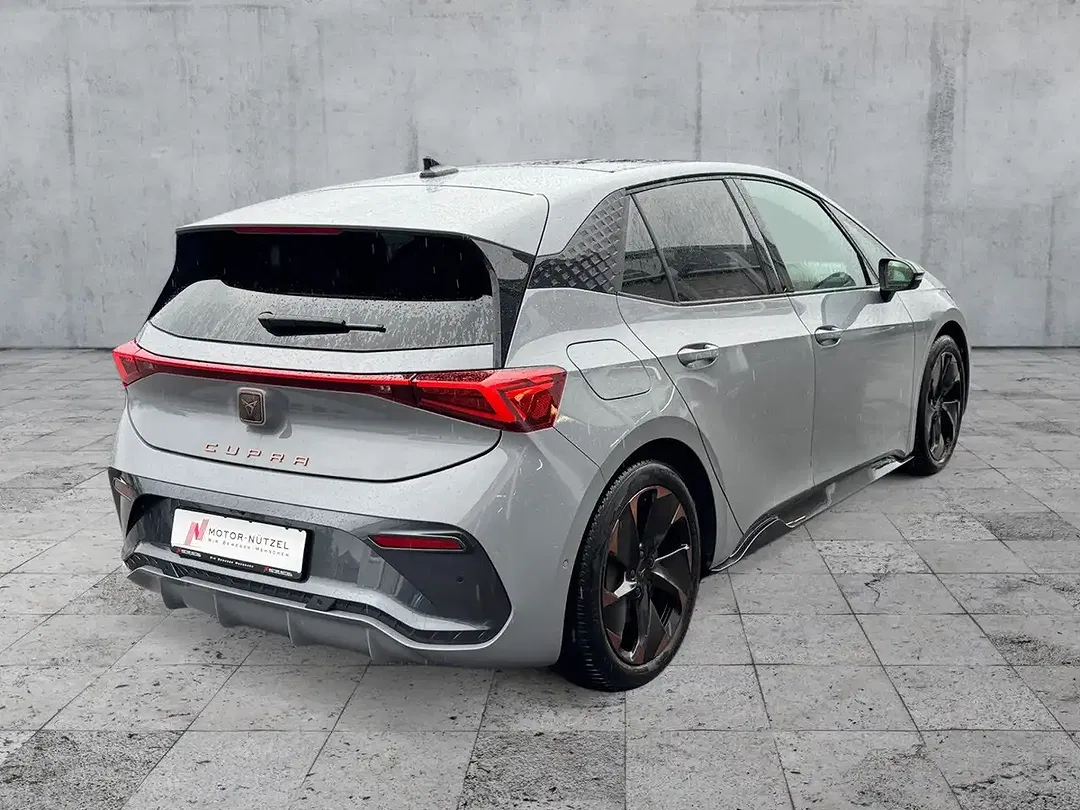CUPRA Born - Thumbnail 5