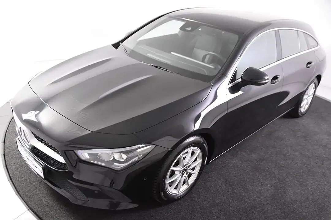 Mercedes-Benz CLA 200 - Thumbnail 4