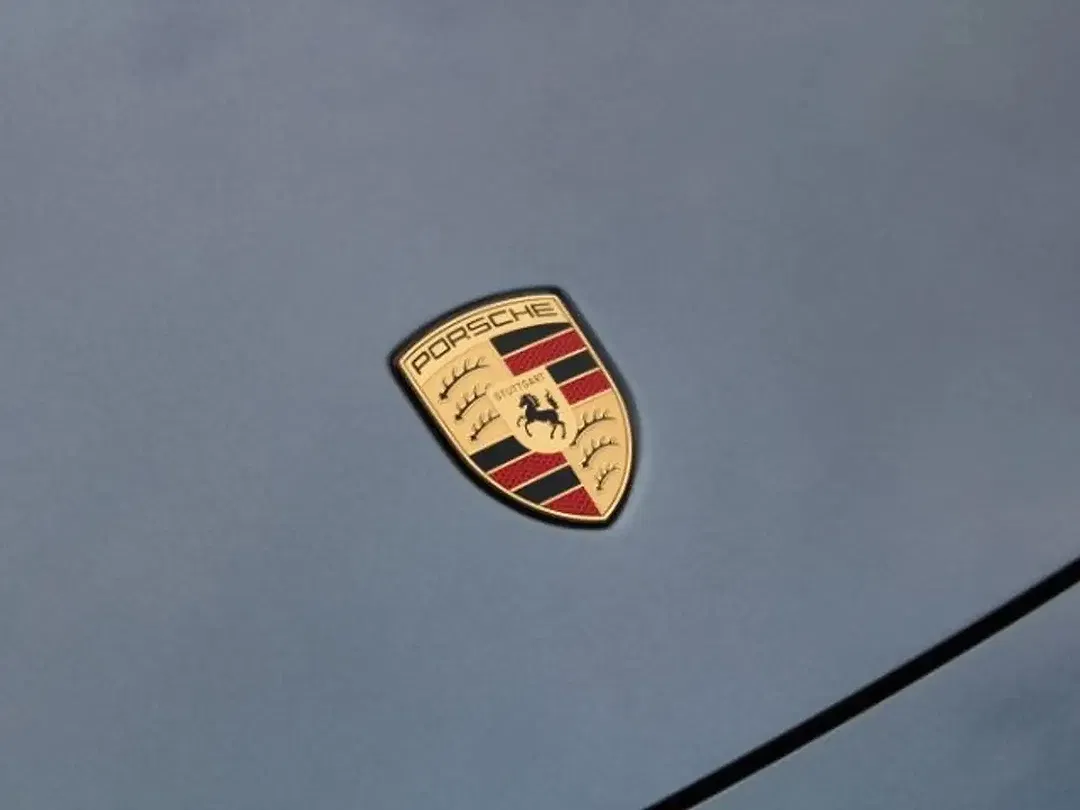 Porsche 992 - Thumbnail 8