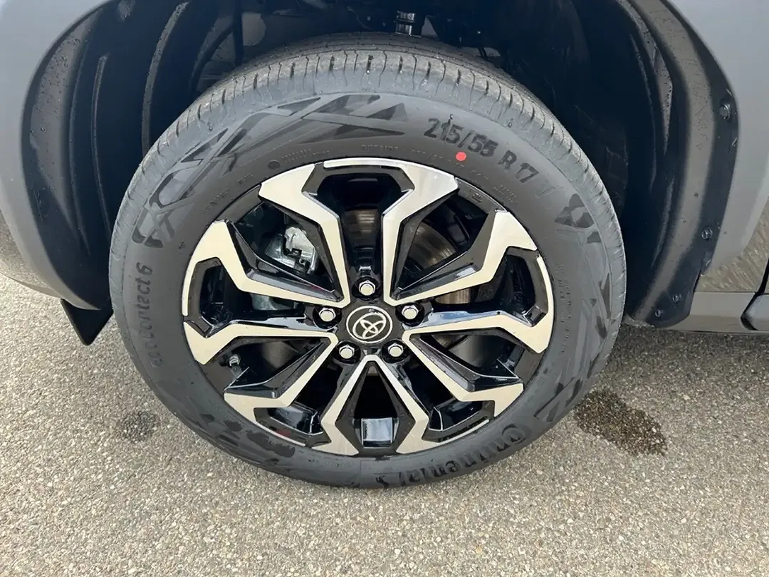 Toyota Yaris Cross - Thumbnail 8