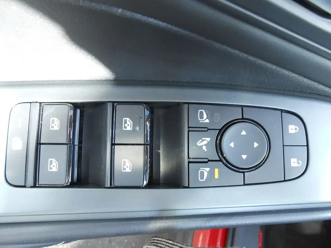 Nissan Qashqai - Thumbnail 10
