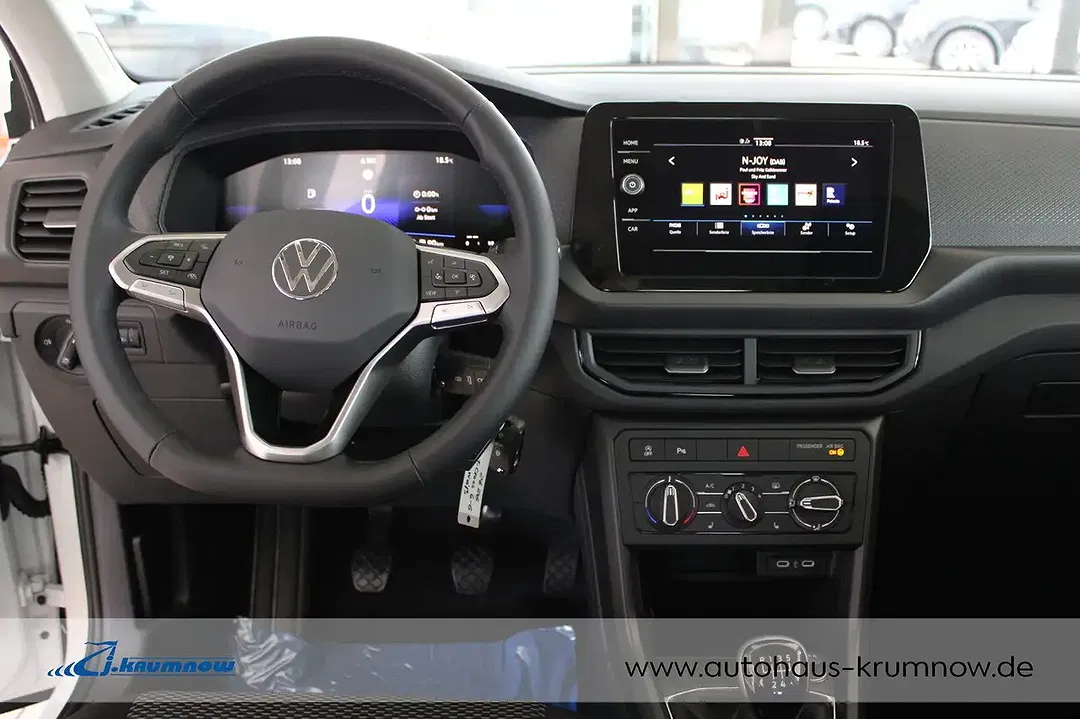 Volkswagen T-Cross - Thumbnail 8