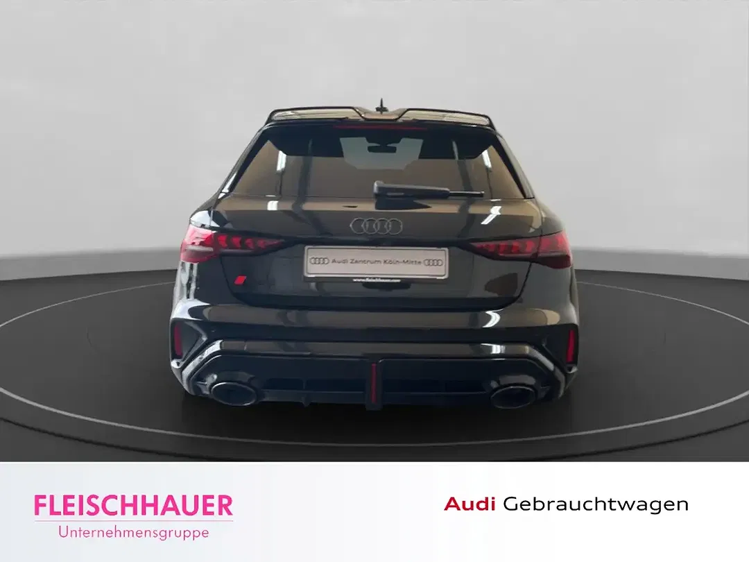 Audi RS3 - Thumbnail 5