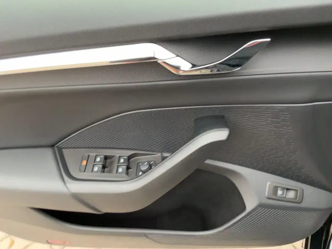 Skoda Octavia - Thumbnail 14