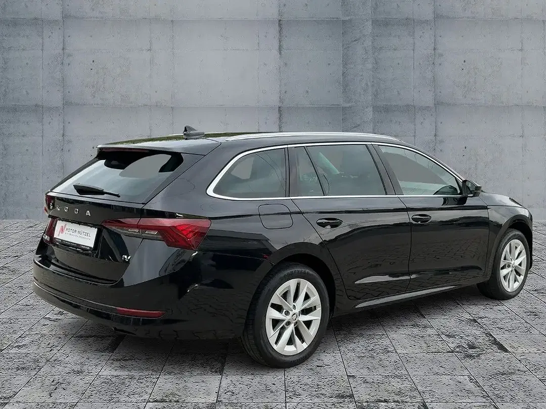 Skoda Octavia - Thumbnail 5