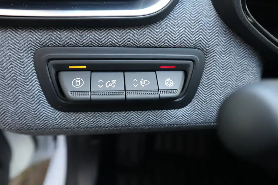 Renault Clio - Thumbnail 9