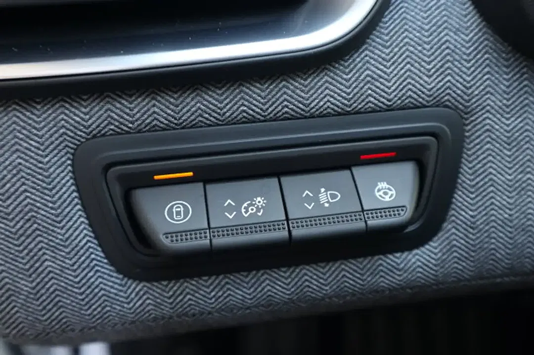Renault Clio - Thumbnail 11