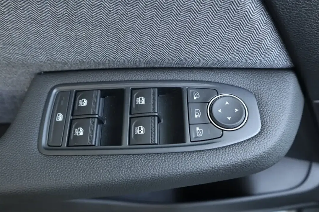 Renault Clio - Thumbnail 8