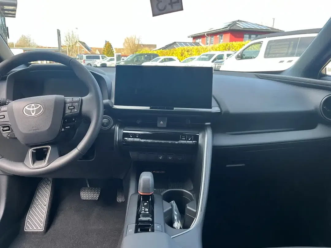 Toyota C-HR - Thumbnail 11
