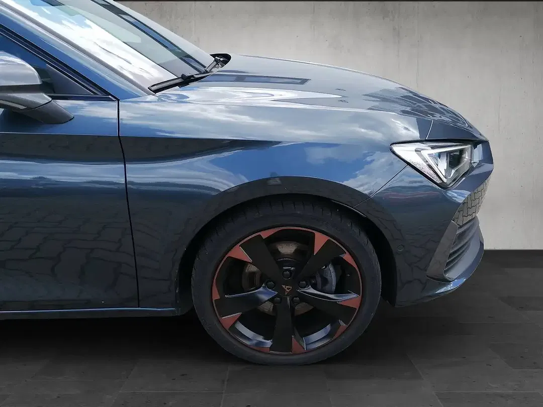 CUPRA Leon - Thumbnail 8