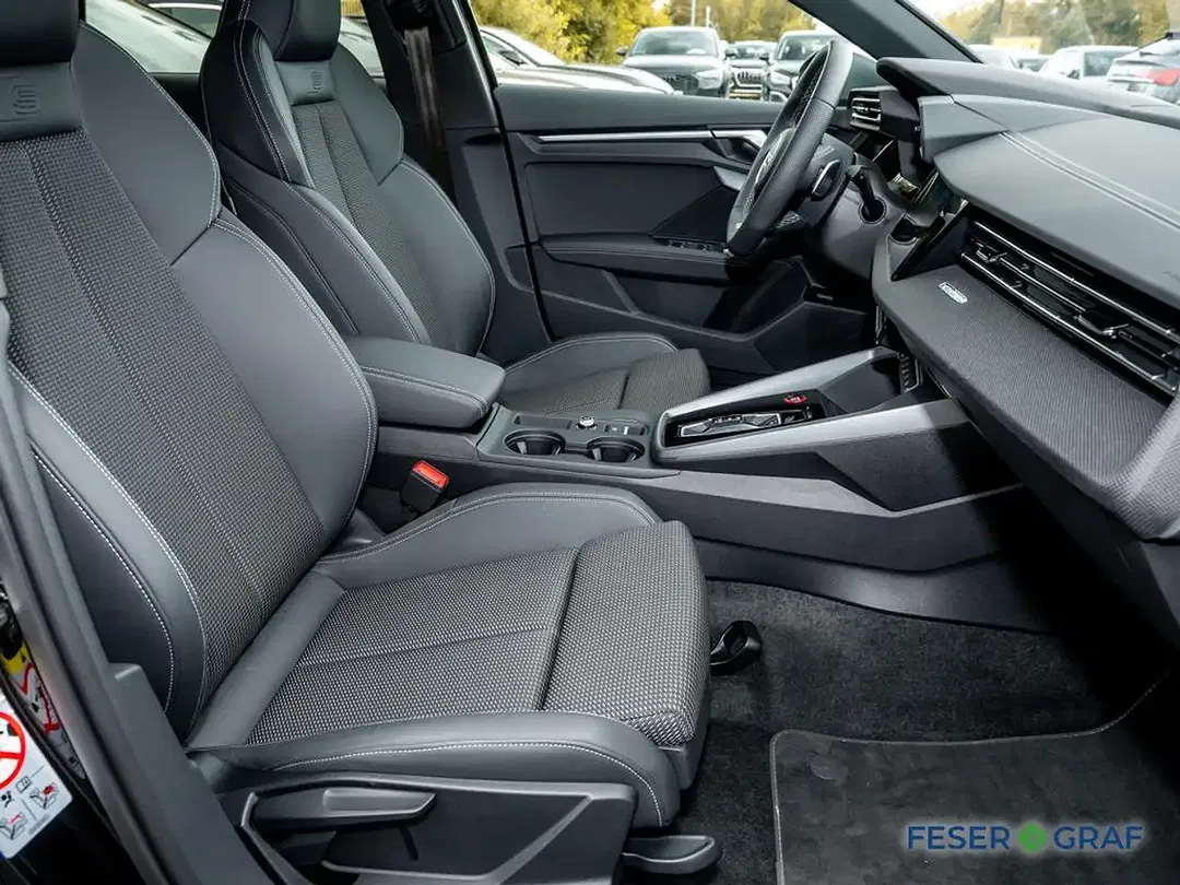 Audi S3 - Thumbnail 6