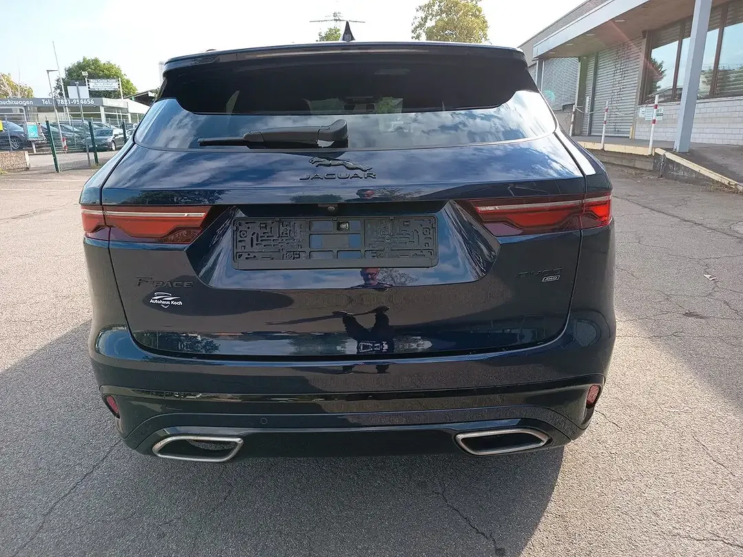 Jaguar F-Pace - Thumbnail 6