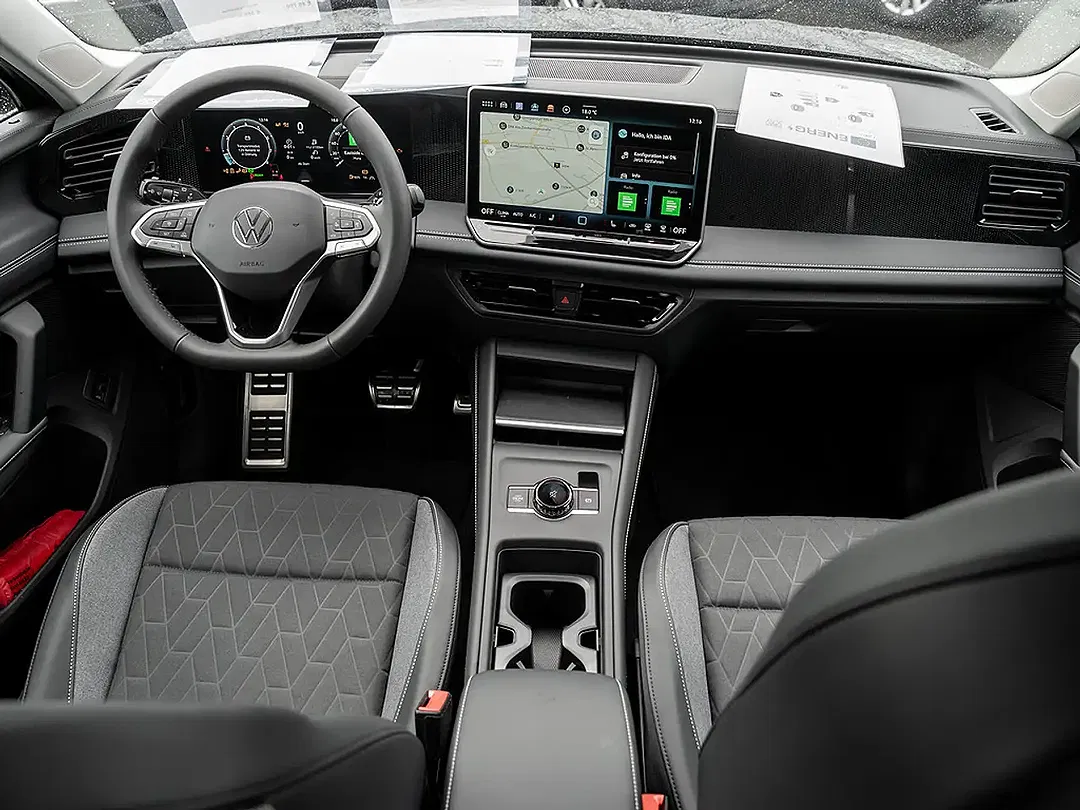 Volkswagen Tiguan - Thumbnail 6