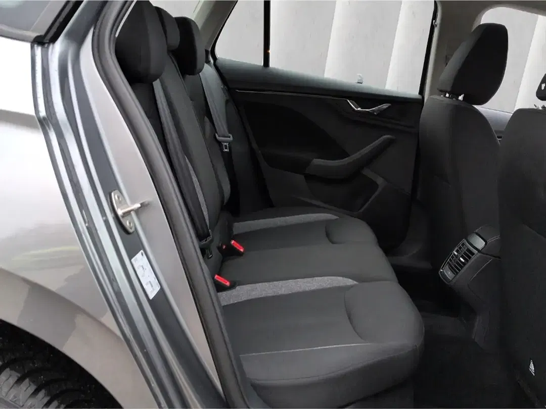 Skoda Kamiq - Thumbnail 8