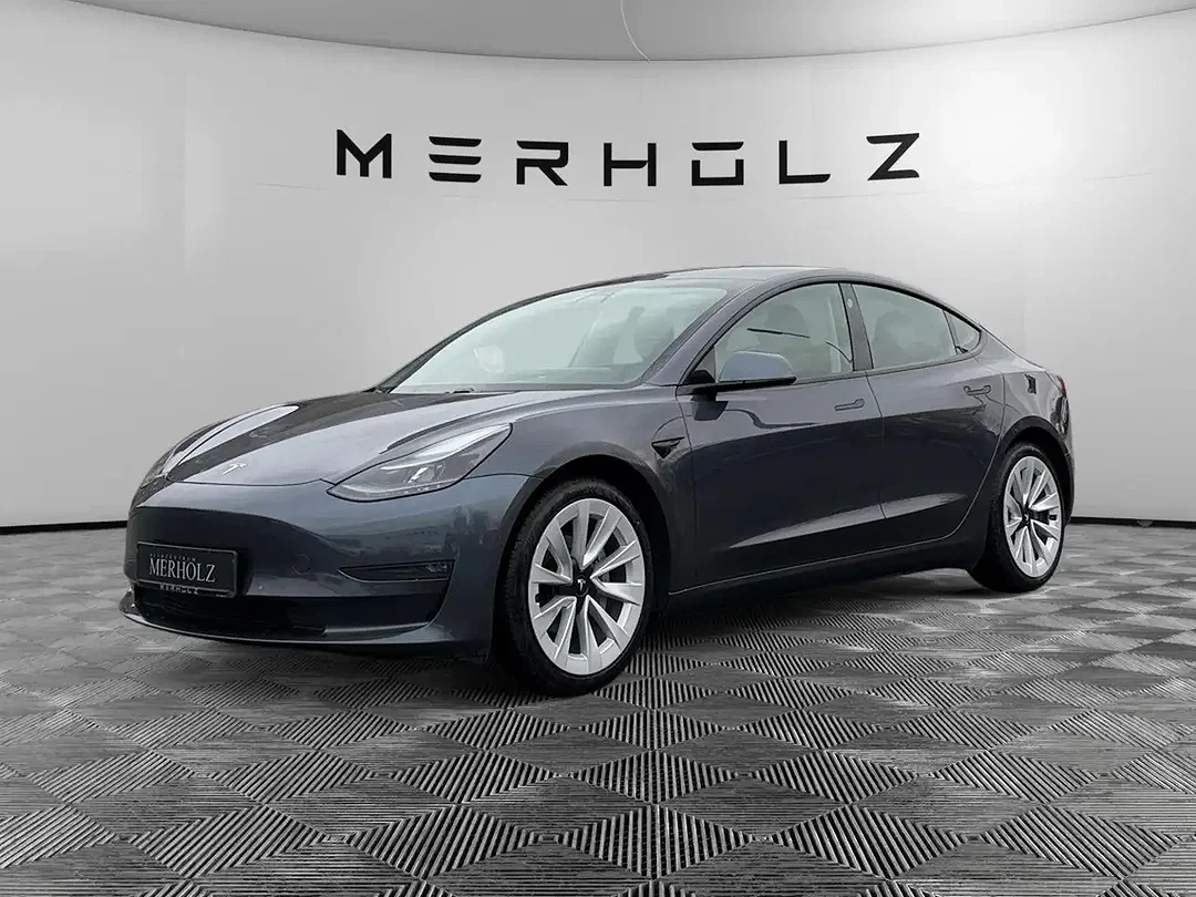 Tesla Model 3 - Afbeelding 1