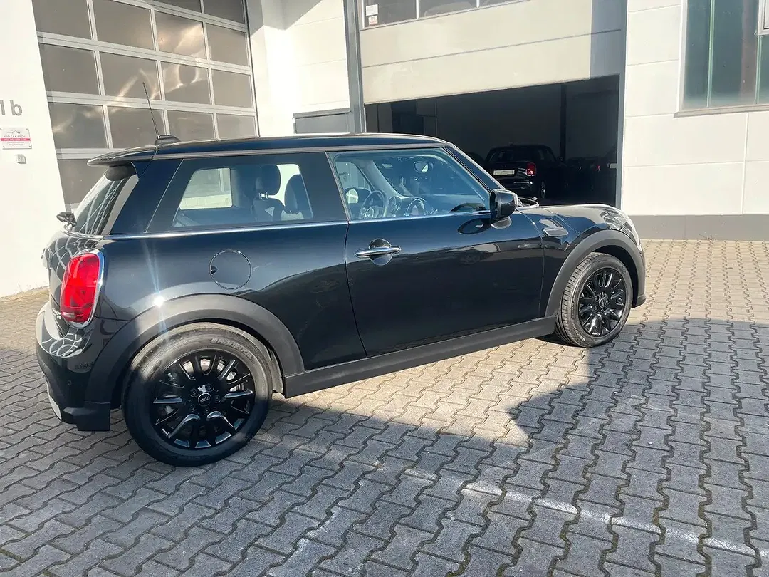 MINI Cooper - Thumbnail 4