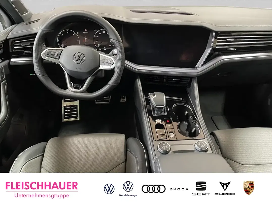 Volkswagen Touareg - Thumbnail 10