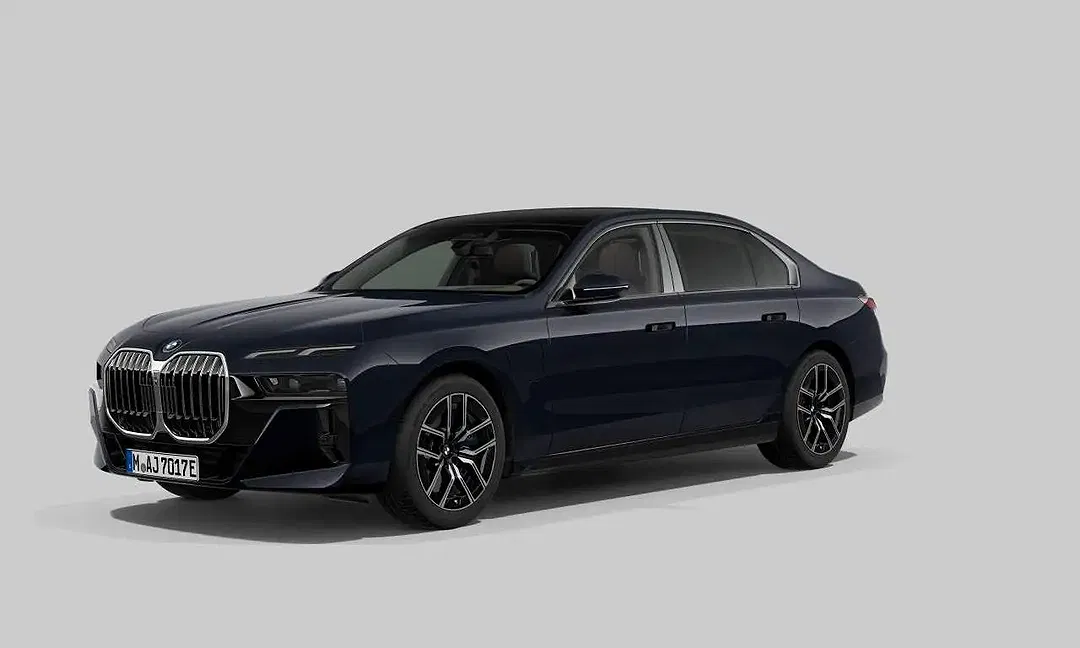 BMW 750 M Sport Executive - foto 2