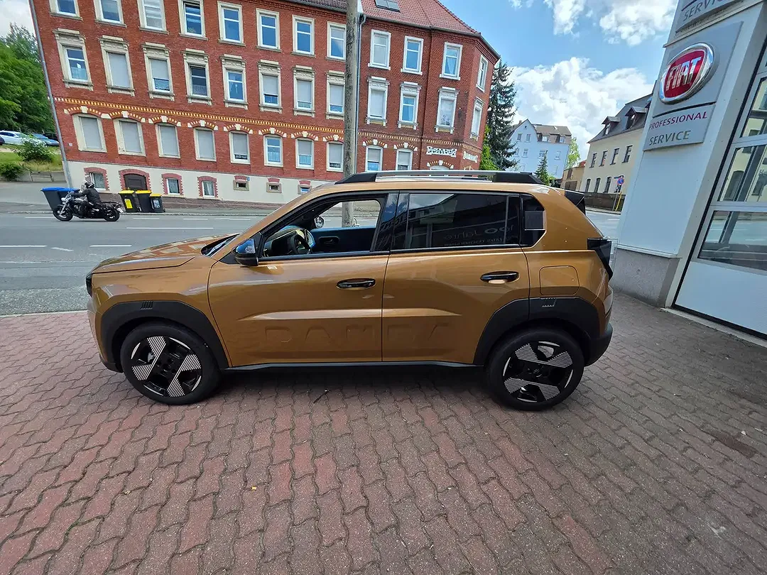 Fiat Grande Panda - Thumbnail 4