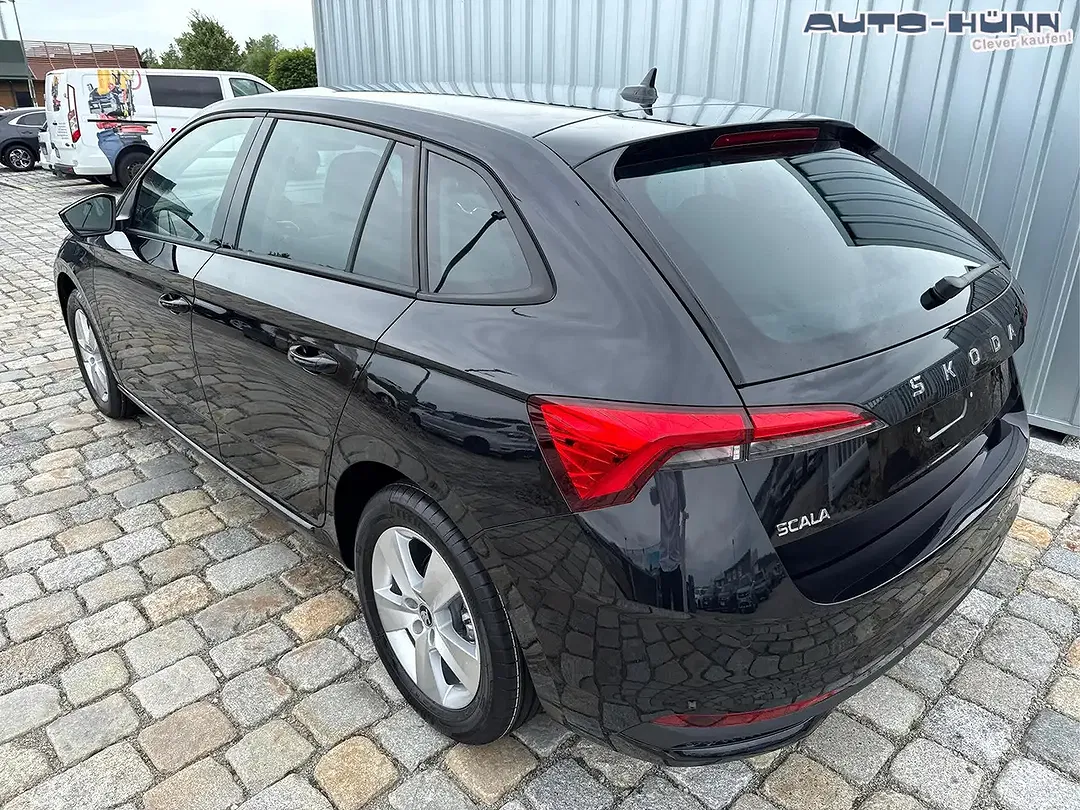 Skoda Scala - Thumbnail 4