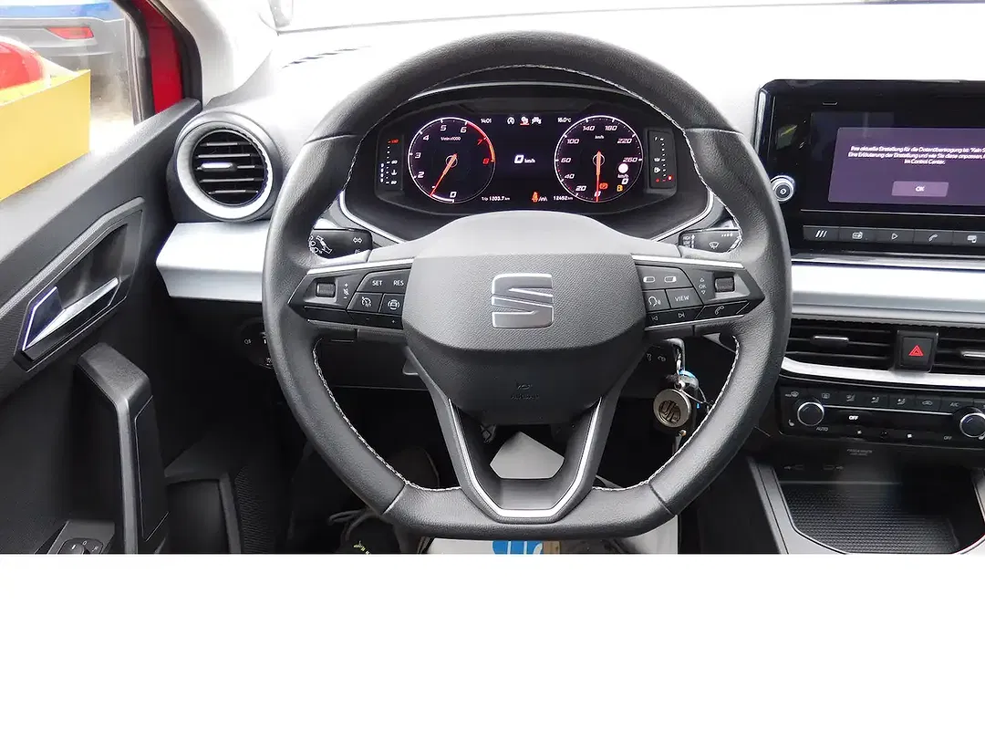 SEAT Ibiza - Thumbnail 8