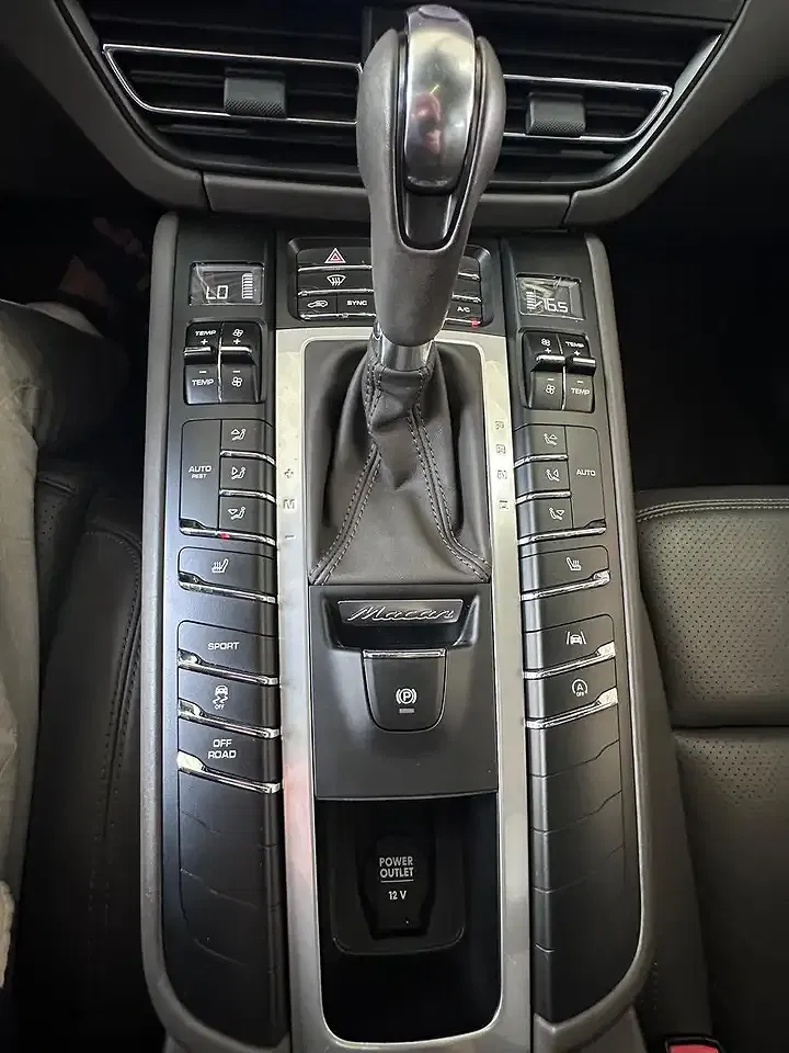 Porsche Macan - Thumbnail 12