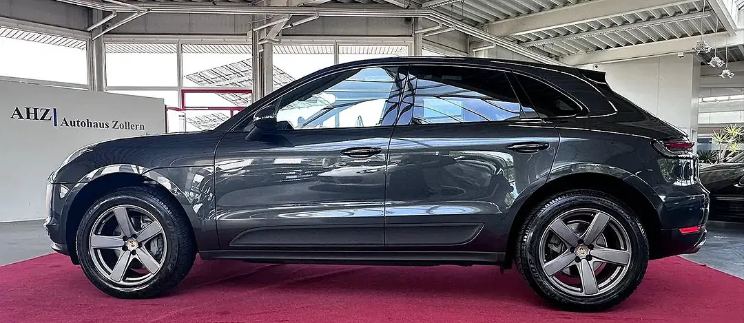 Porsche Macan - Thumbnail 4