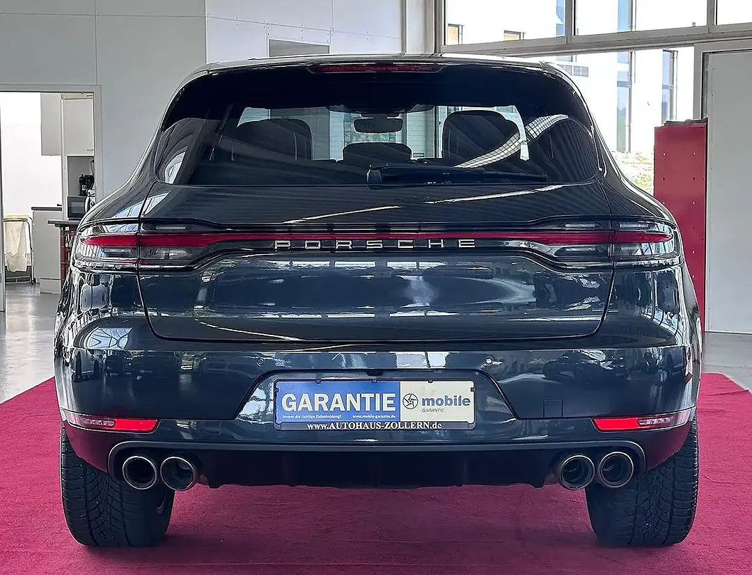 Porsche Macan - Thumbnail 6
