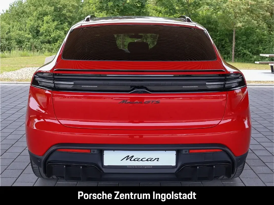 Porsche Macan - Thumbnail 4